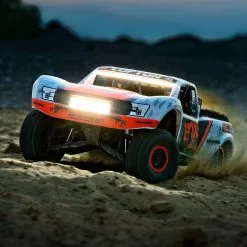 Traxxas 8485 Complete LED Light Set, Desert Racer -Toys and Hobbies Shop 8485 Lifestyle Front DX1I9854 73044.1534868441