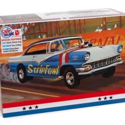 AMT 1308 1956 Ford Victoria Hardtop 1/25 Model Kit