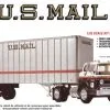 AMT 1326 Ford C900 US Mail Truck W/USPS Trailer 1:25 Model Kit