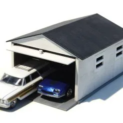 AMT 1361 1/64: Mini Garage Snap Model Kit -Toys and Hobbies Shop AMT1361 Garage Buildup 3 1024x1024 37652.1659546683