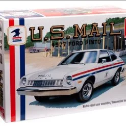 AMT 1350M 1977 Ford Pinto USPS 1/25 Model Kit